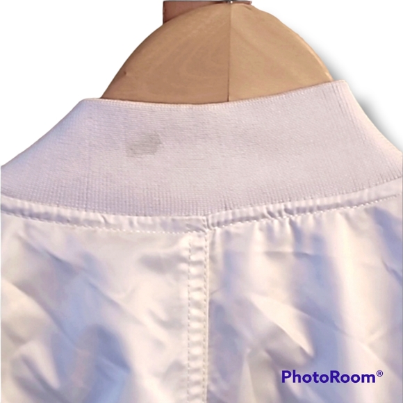 Members Only White Satin 3/4 Length - Picture 7 of 12